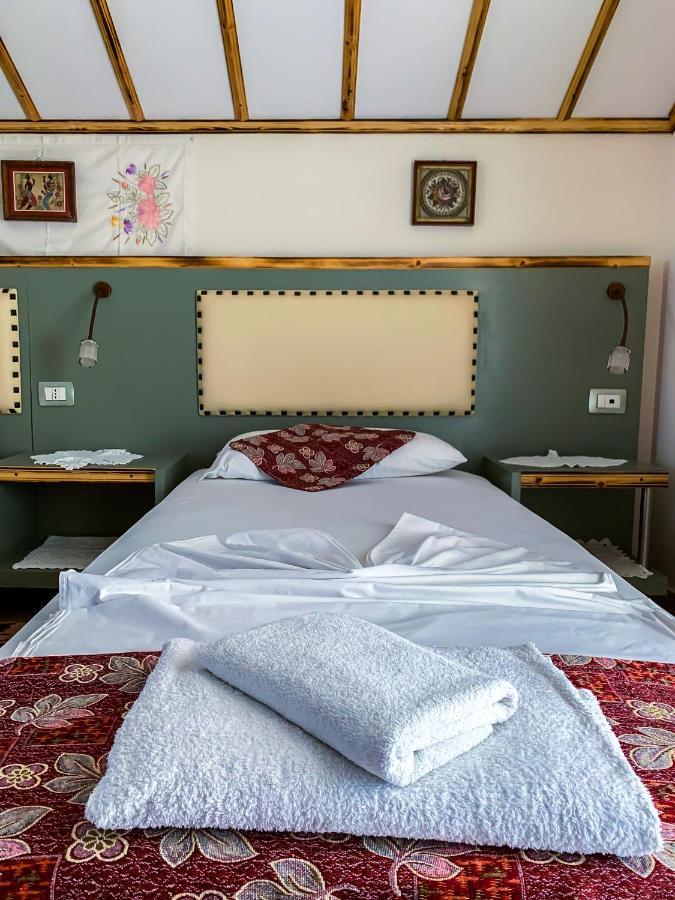 סרנדה Oda'S Room מראה חיצוני תמונה