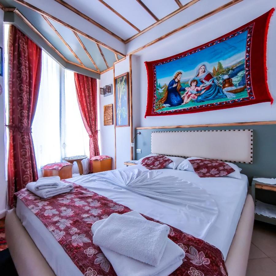 סרנדה Oda'S Room מראה חיצוני תמונה