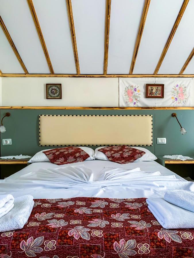 סרנדה Oda'S Room מראה חיצוני תמונה