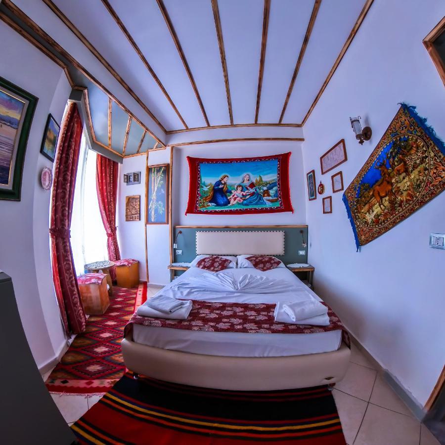 סרנדה Oda'S Room מראה חיצוני תמונה